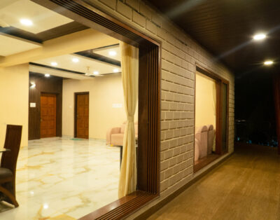 Half Coral Bay Villa